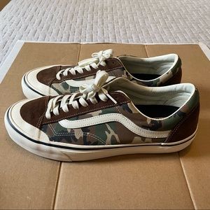 Vans ultra Cush- camouflage sneaker- men’s 12